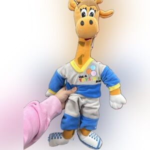 Vintage Rare Toys "R" Us Geoffrey the Giraffe plush toy